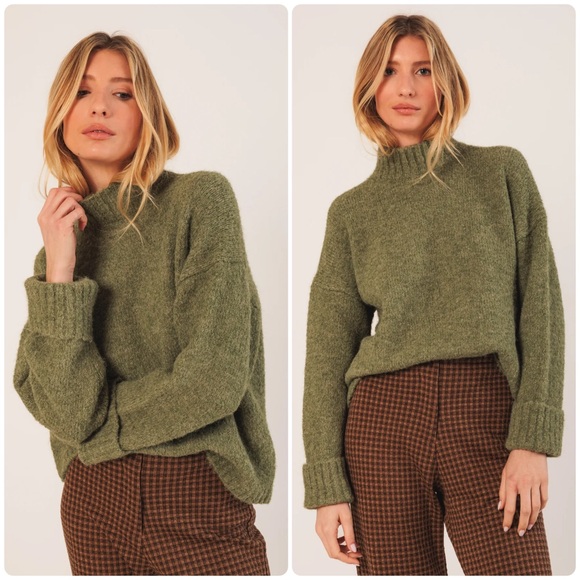 INDI & COLD Sweaters - New! INDI & COLD Jessie Perkins Knit Sweater 💚 Medium